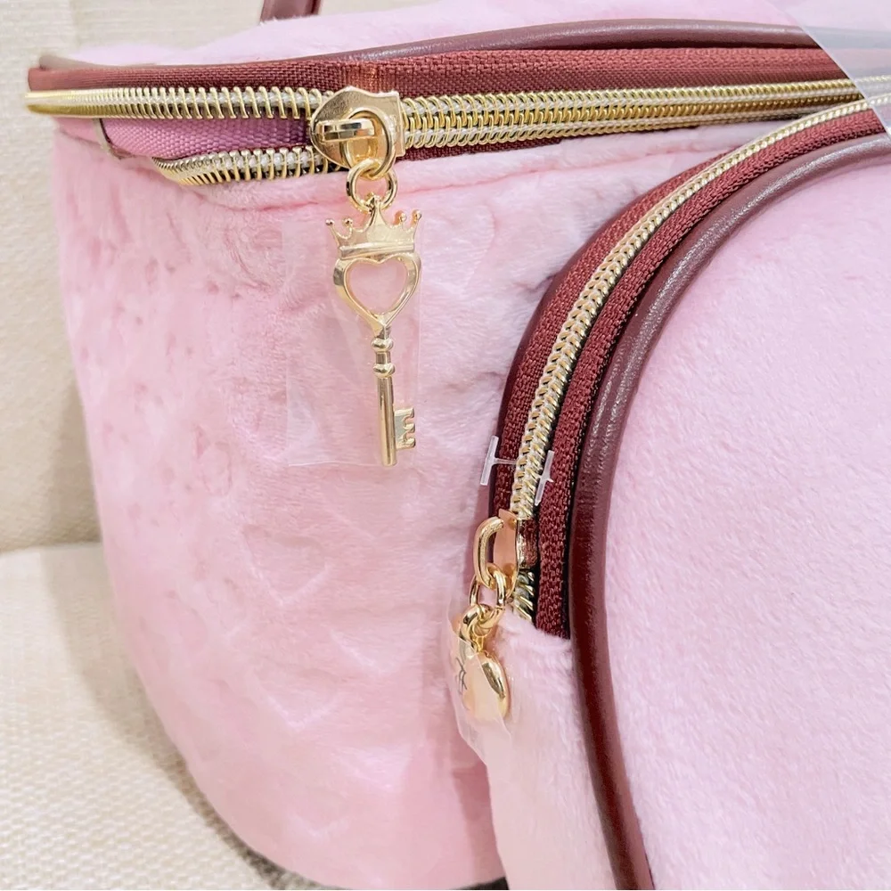 NEW Juicy Couture Pink Velour‎ Heart Embossed Makeup Train Case & Pouch Set